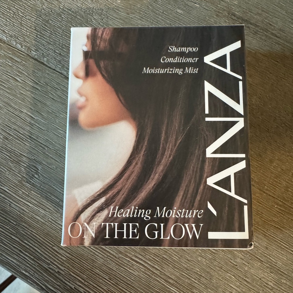 Healing Moisture On The Glow Set